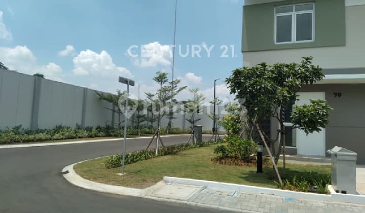 Rumah Bagus Hoek Hadap Utara Dayana Summarecon Bandung