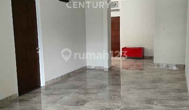 Rumah di Palem Permai Sudah Direnovasi Depan Ada View Taman