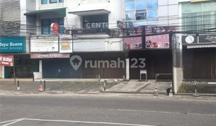 Strategic Shop House in the City Center Main Road Rajiman Bandung