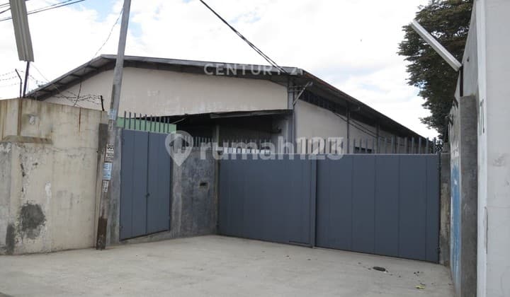 Gudang Strategis di Main Road Raya Batujajar