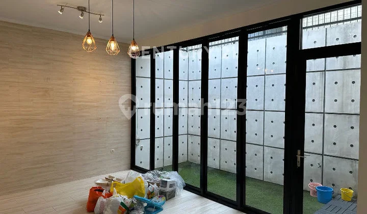 Rumah Minimalis Bagus Siap Huni Adem Taman Kopo Indah