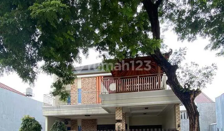 Di Jual Rumah di Boulevard Full Furnish