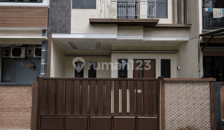 Brand New House 7X11 Poris Best Location 1.65M Nego