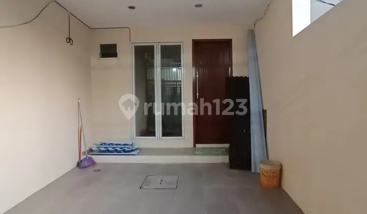 Rumah Murah Jelambar 4X10 Rapih Siap Huni