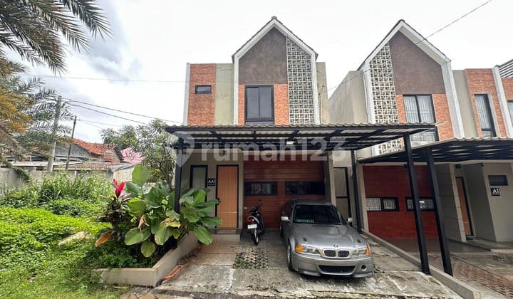 Modern 2-Story House Arkatama Townhouse Depok - SHM - 350 Million
