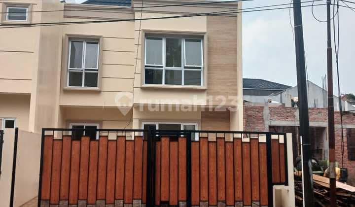 Dijual Rumah di Sektor 7A Gading Serpong