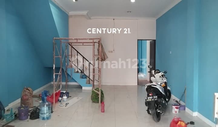 Rental Shop House at Bulevard Harapan Indah Bekasi