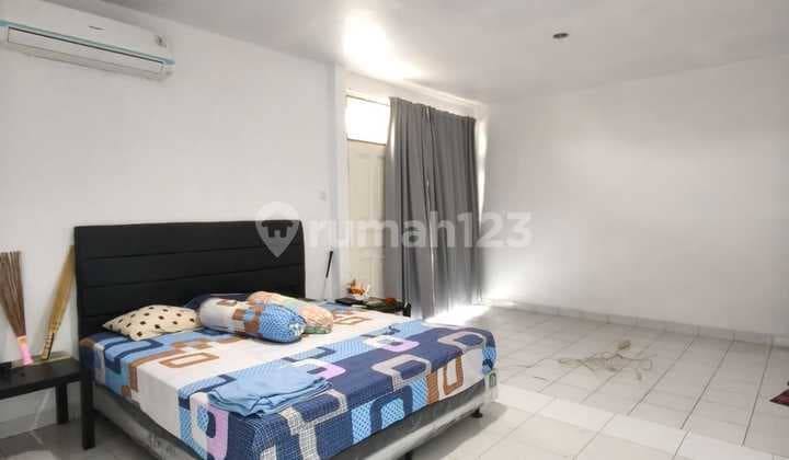 House in Taman Modern Cakung, East Jakarta