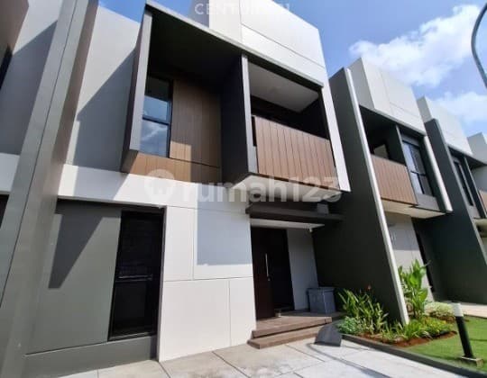 Disewakan Rumah Baru Gress Summarecon Crown Gading
