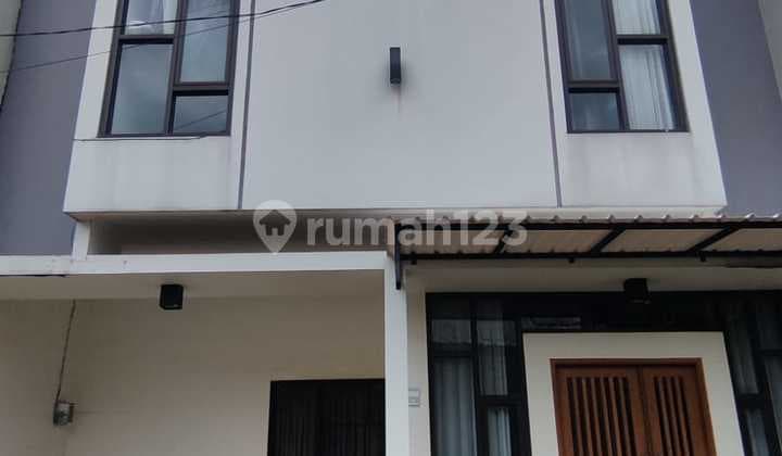 Rumah 2 Lantai Bagus Dalam Cluster Paviliun Limo, Sawangan, Depok, Jawa Barat