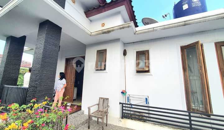 Rumah Mewah di Cempaka Putih
