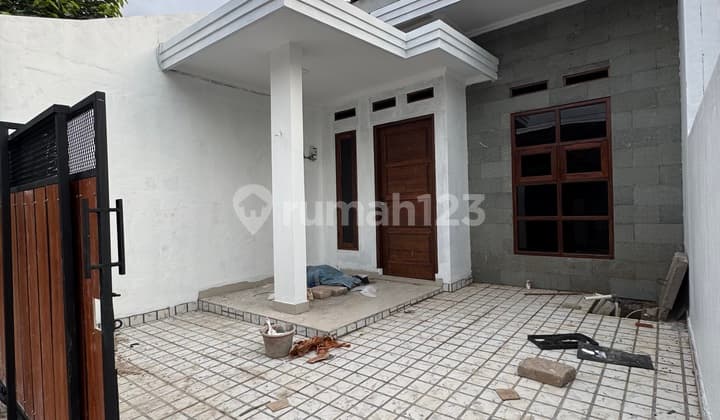 Rumah Minimalis Modern Dekat Akses Toll Desari