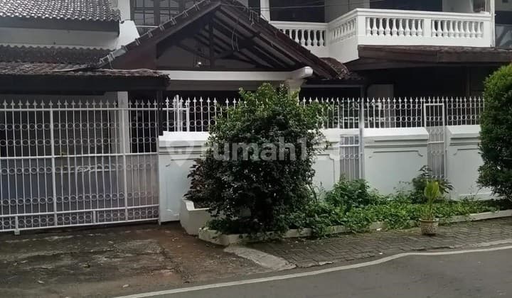 2-Story House in Strategic Location at Pulo Gadung, Jakarta