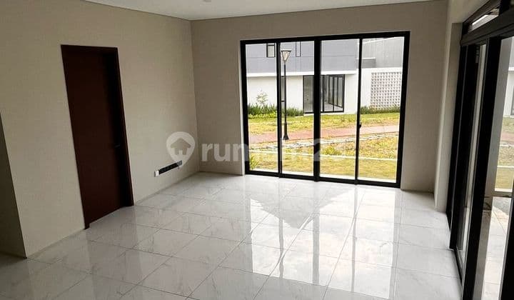 For Rent: Kbp Nila Padmi House, 4 Bedrooms - 2 Floors - 290 M² Area