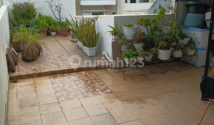 Beautiful Semi-Furnished House Ready to Occupied - Kelapa Molek