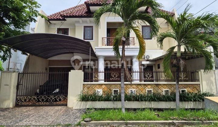 Rumah Bagus Modern 2 LT Siap Huni di Araya 1