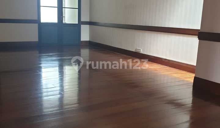 Disewakan Rumah 2 Lantai Hanya untuk Residence