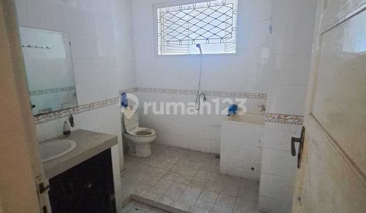 Rumah Hitung Tanah Cocok untuk Kantor dan Rumah Tinggal