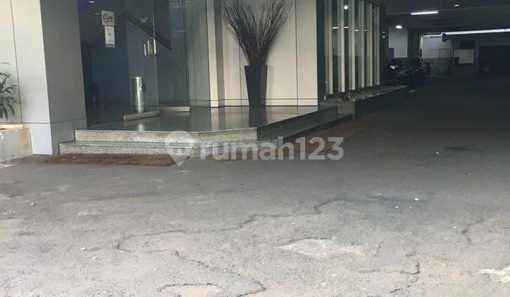 Disewakan Gedung bisa Per Meter Lokasi Strategis
