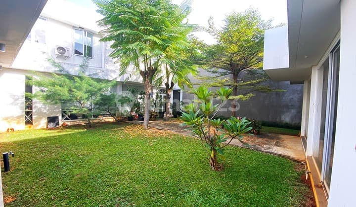 Rumah Strategis Dekat Mall dan Fasilitas Umum