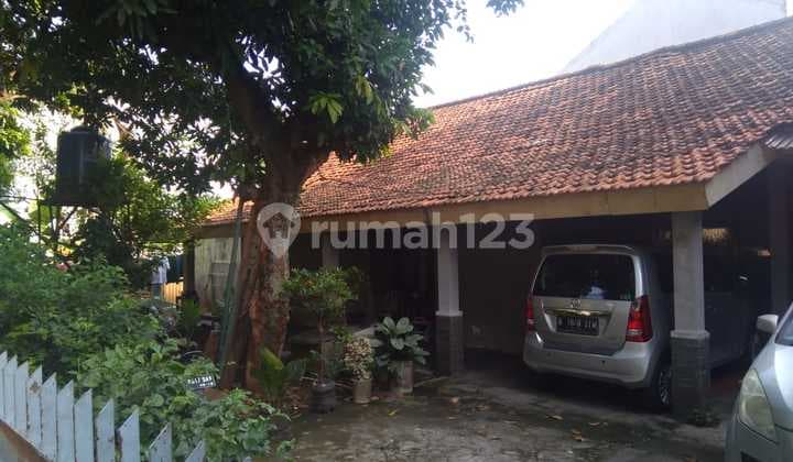 Rumah Hunian Posisi Hoek Dekat Stasiun dan Sekolahan