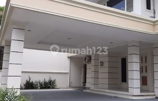 Rumah Bebas Banjir 2 Lantai Prime Location Menteng