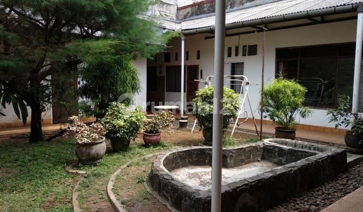 Rumah Asri Lingkungan Tenang Cocok untuk Keluarga