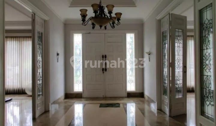 Rumah Mewah Kawasan Elite Hadap Timur di Pondok Indah