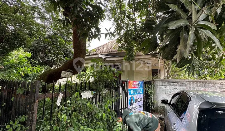 Old House for Sale, Land Area Calculated, Strategic Location