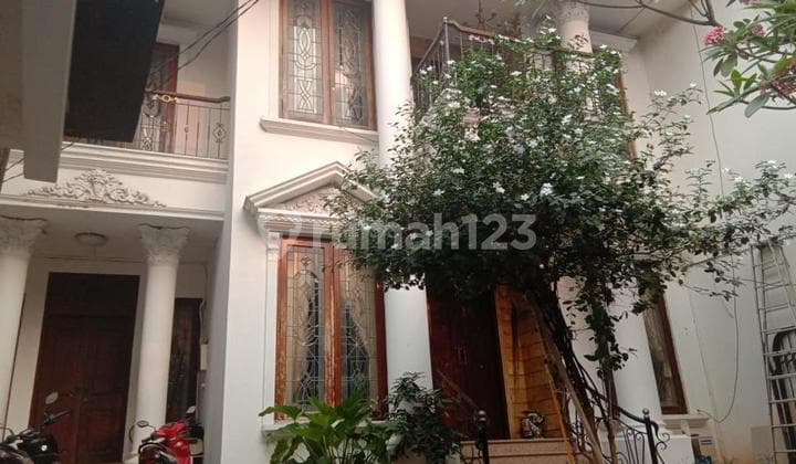 For Rent: Residential House in a Quiet and Shady Location