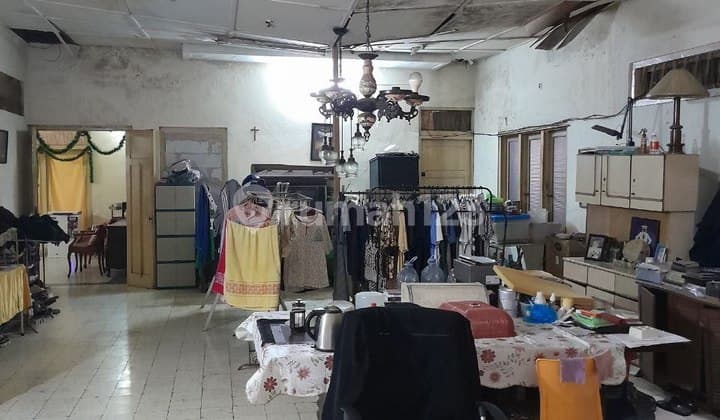 Dijual Cepat Rumah Tua Murah Posisi Hoek