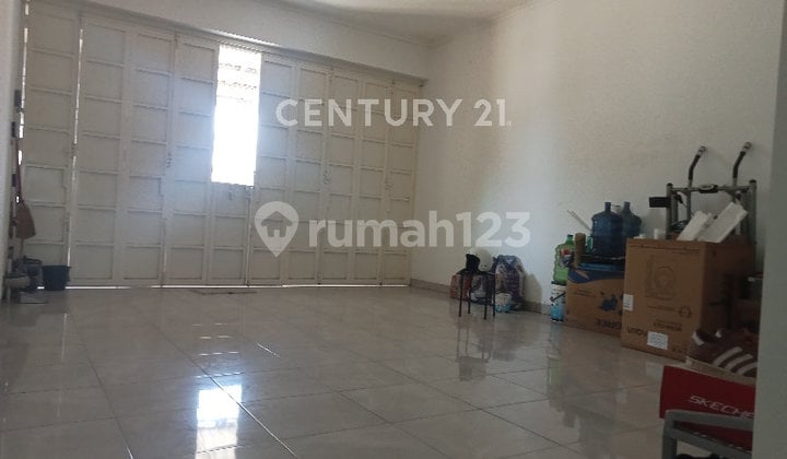 Ruko Bagus, Strategis, dan Komersial di Jalan Utama Tegal
