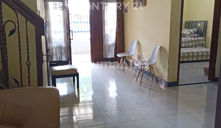 Rumah Dua Lantai, Nyaman, dan Strategis di Kota Tegal