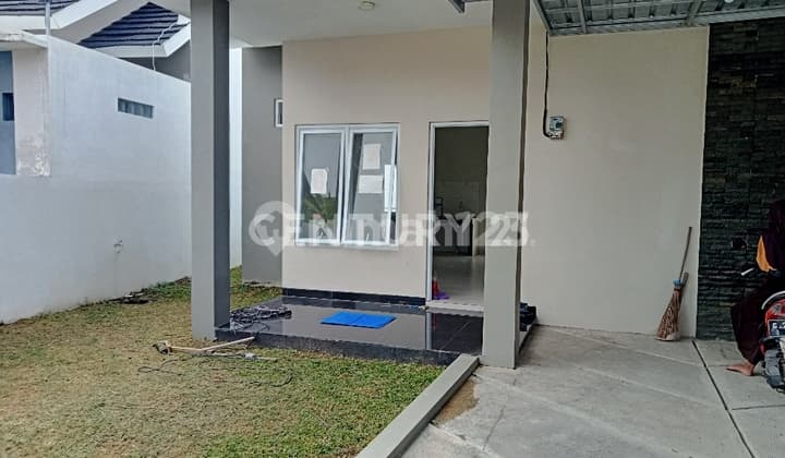 Rumah Baru Akses Mobil di Kota Tegal Dekat Fasilitas Umum