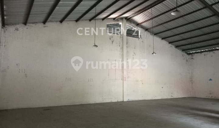 Ready-to-Use and Strategic Warehouse in Tegal City