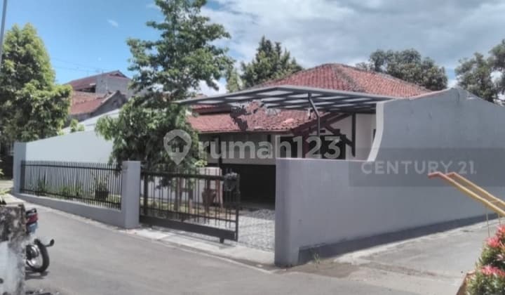 Comfortable, Spacious, and Strategic House in Purwokerto