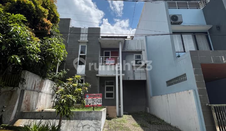 Rumah Minimalis Kolmas Cipageran Dekat Awc 2 Lantai Ada Taman