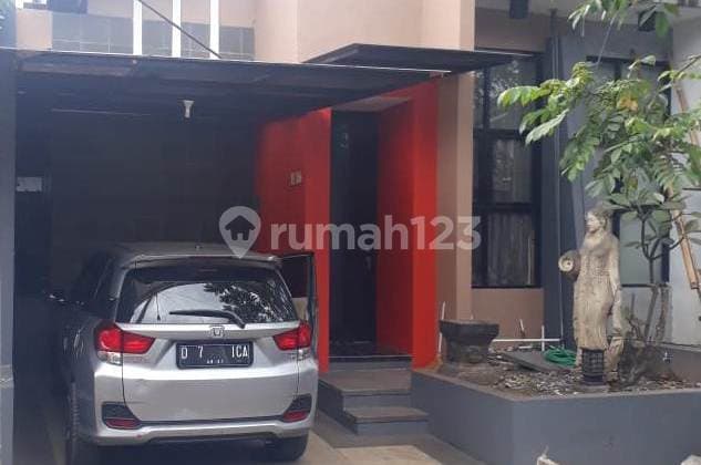 Rumah Sariwangi Row Jalan Besar Full Furnished Dekat Polban