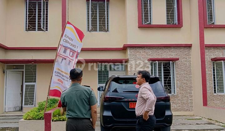 Rumah Siap Huni, Akses Mobil Dekat Pemda Cibinong