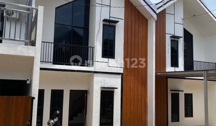 Rumah Cantik Akses Mudah Kemana-Mana Saduh Nikan San Sim