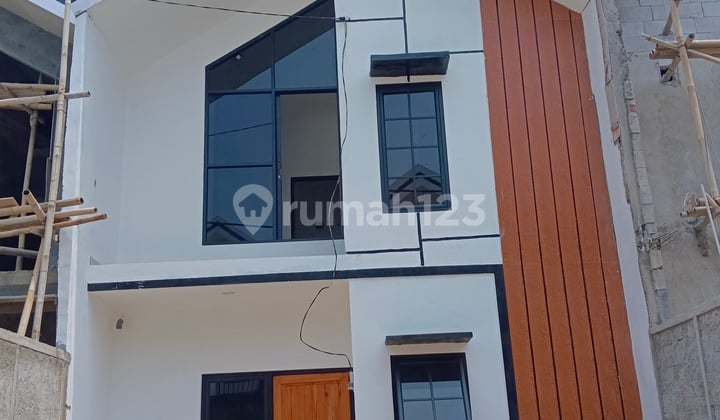 Rumah Cantik Akses Dekat Stasiun Bojongede