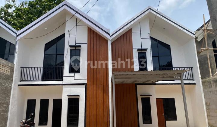 Free Desain Rumah Cantik di Pusat Kota Akses Mobil Pinggir Jalan