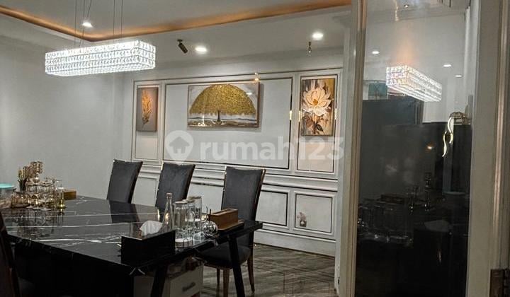 Dijual Rumah Boulevard Citra Grand - Full Furnished,Jacuzzi & Gym