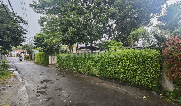 Rumah Nyaman dan Luas di Area Cijahe