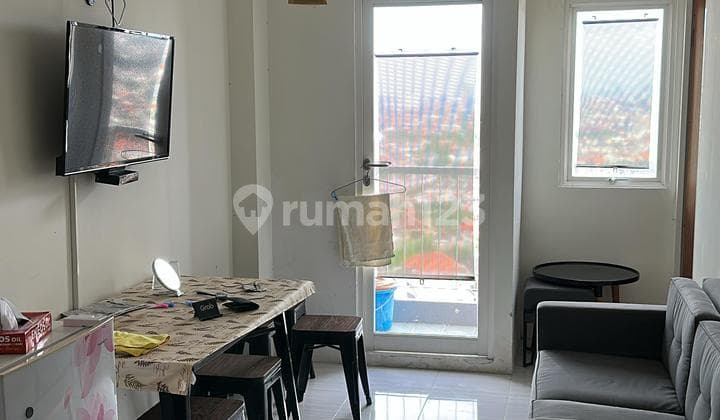 Disewakan Apartemen Puncak Dharmahusada 2 Bedroom Furnish Tower B Lantai 21