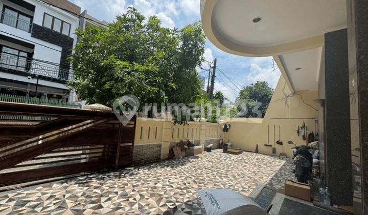 Affordable House in Sunter Agung, Wide Street Inside Complex