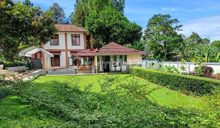 Villa SHM dengan View Pegunungan di Rancamaya