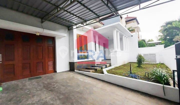 Rumah Eksklusif di Cluster Favorit Araya