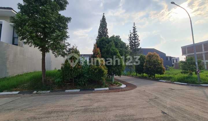 Tanah Hook Strategis di Setraduta Dago Grande