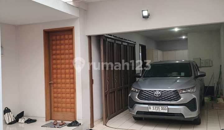 Rumah Terawat dan Bersih Siap Huni di Setra Indah Bandung